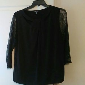 Cute Nine West black lace top
